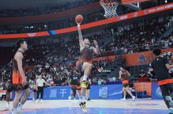 爱游戏登录-包含CBA球员齐聚训练场，奋力备战新赛季的词条