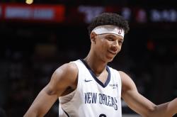 爱游戏中国官网-包含黄蜂队的球员积极备战期待新赛季的词条