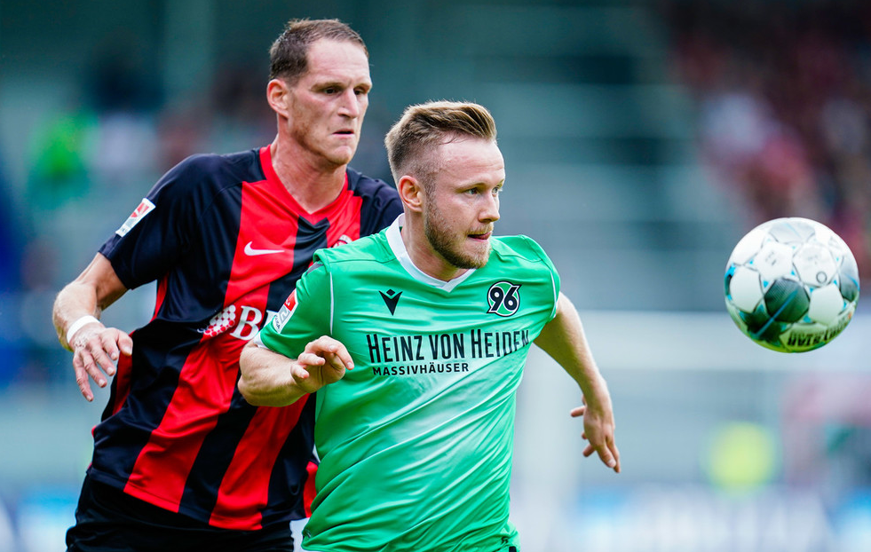 汉堡主场取得胜利,士气大涨的简单介绍 汉堡主场取得胜利,士气大涨的简单介绍