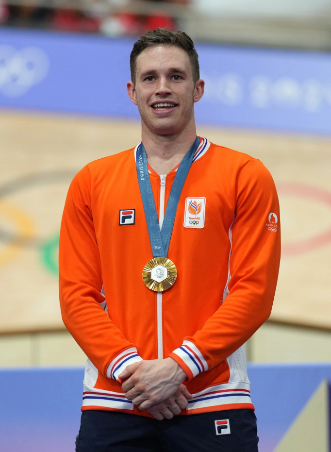 荷兰选手创造新纪录夺得奖牌 荷兰选手创造新纪录夺得奖牌