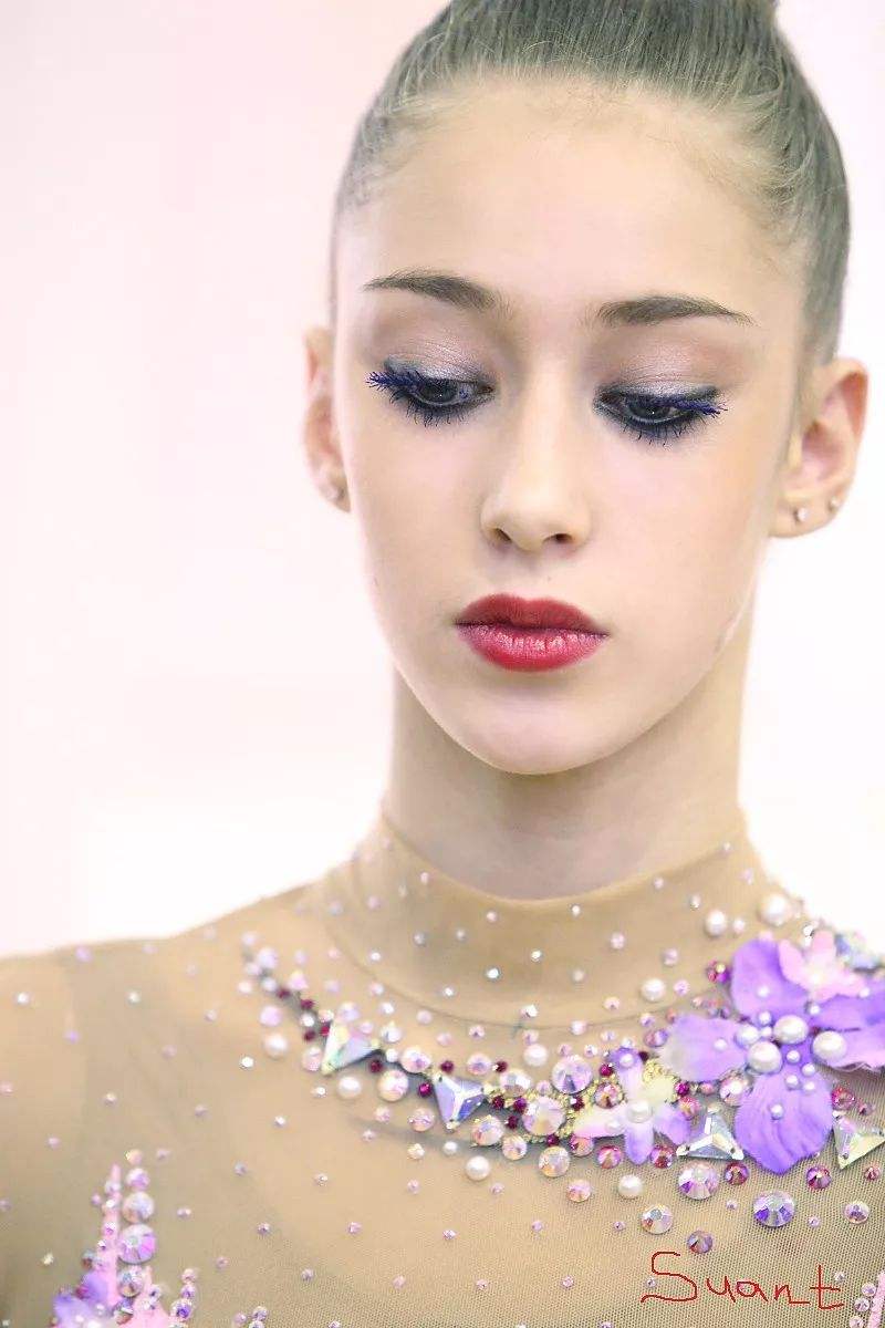 俄罗斯体操队表现抢眼风采依旧的简单介绍