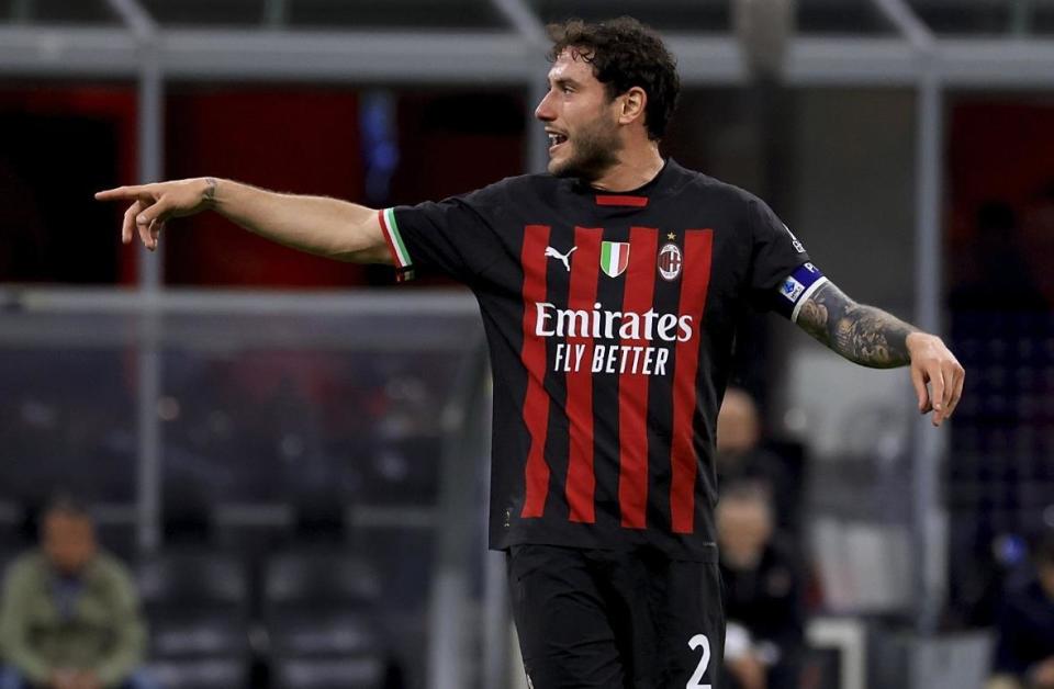 拉齐奥客场逆转那不勒斯，继续领跑积分榜的简单介绍